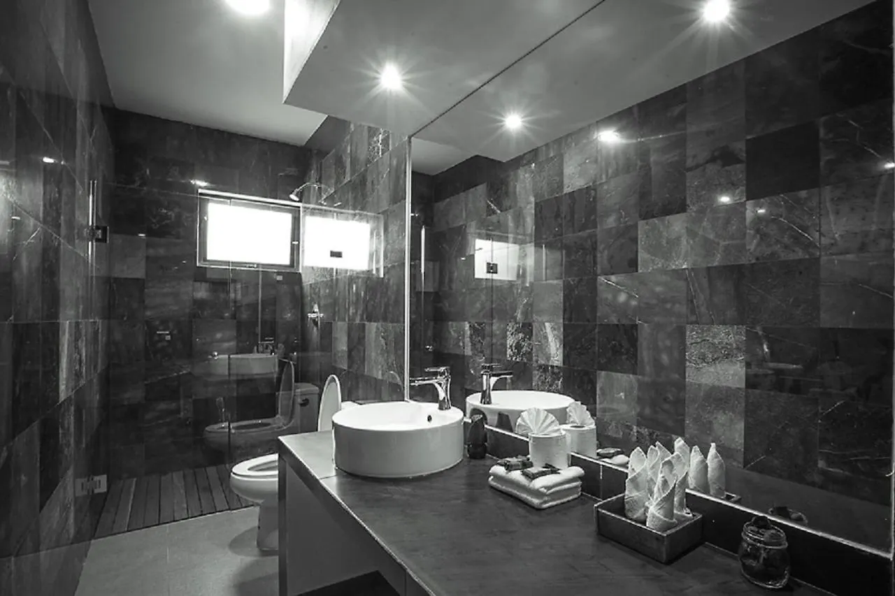 Mow Midtown Hotel & Residences 신데 델 카르멘