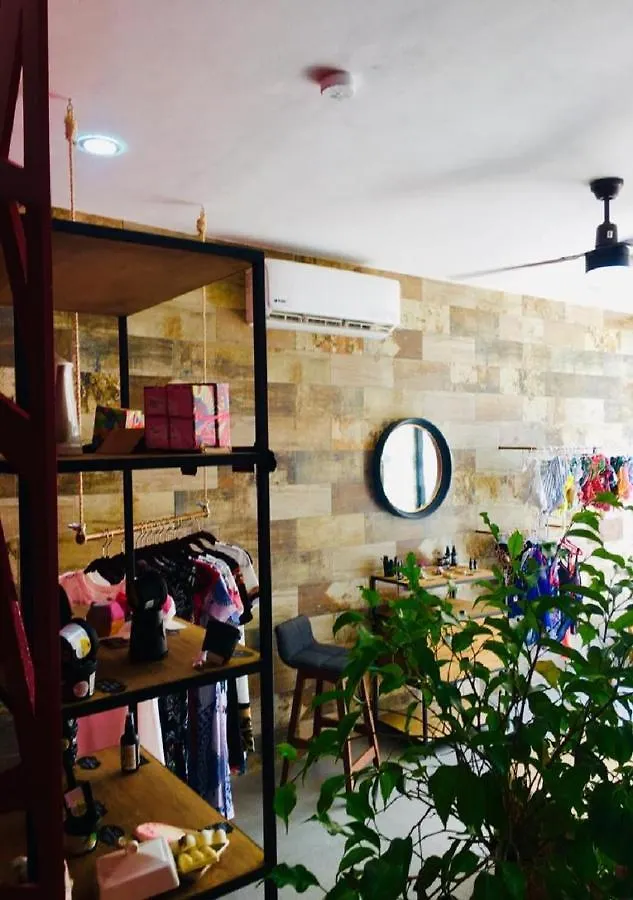 Mow Midtown Hotel & Residences 신데 델 카르멘